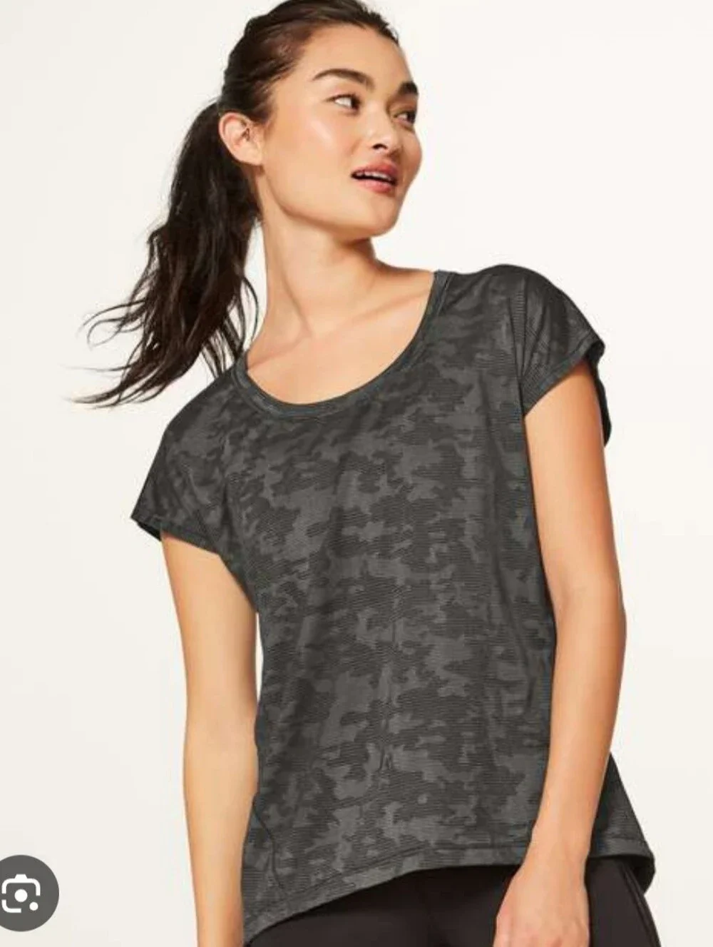 lululemon💎 athletica Women's Dark Gray Camo Short Sleeve Tee